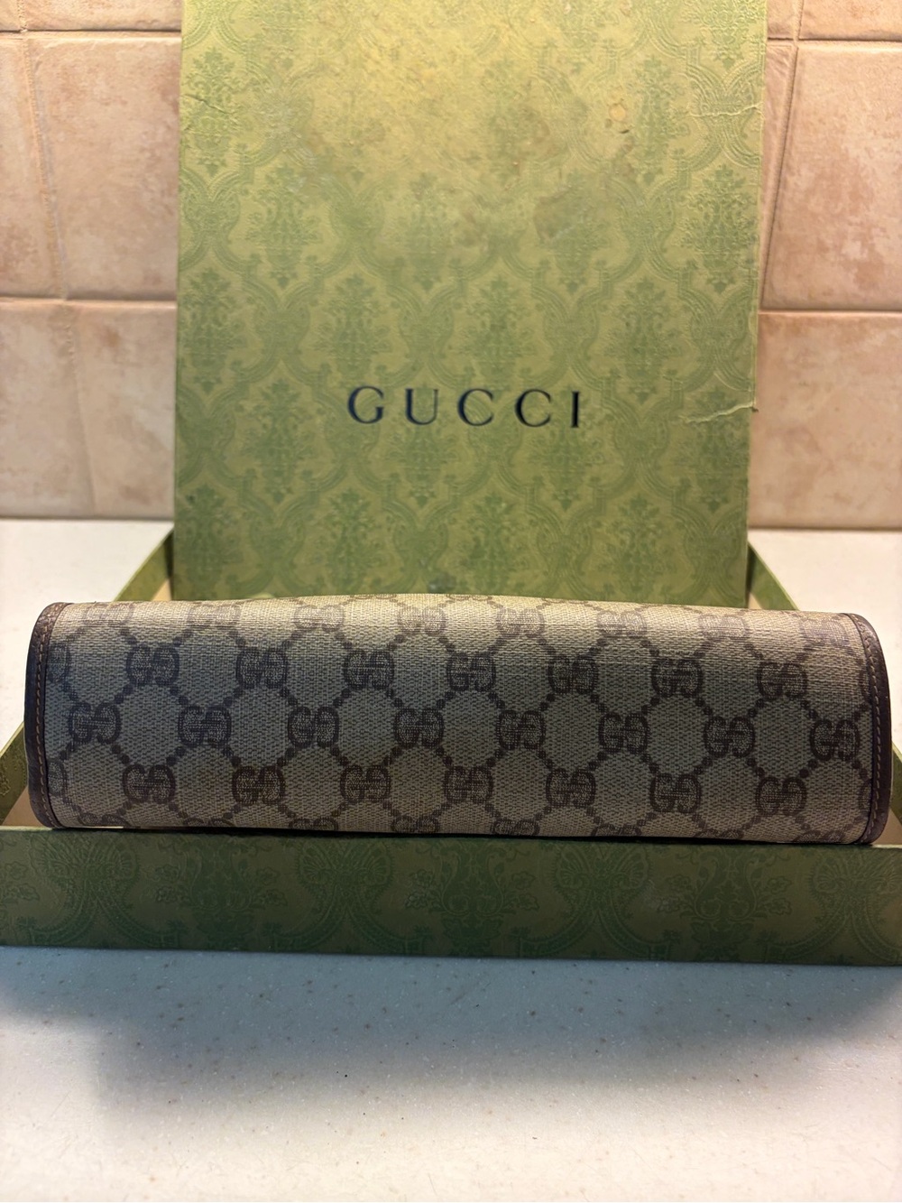 Gucci Beige GG Canvas Shoulder Bag - Picture 3 of 12
